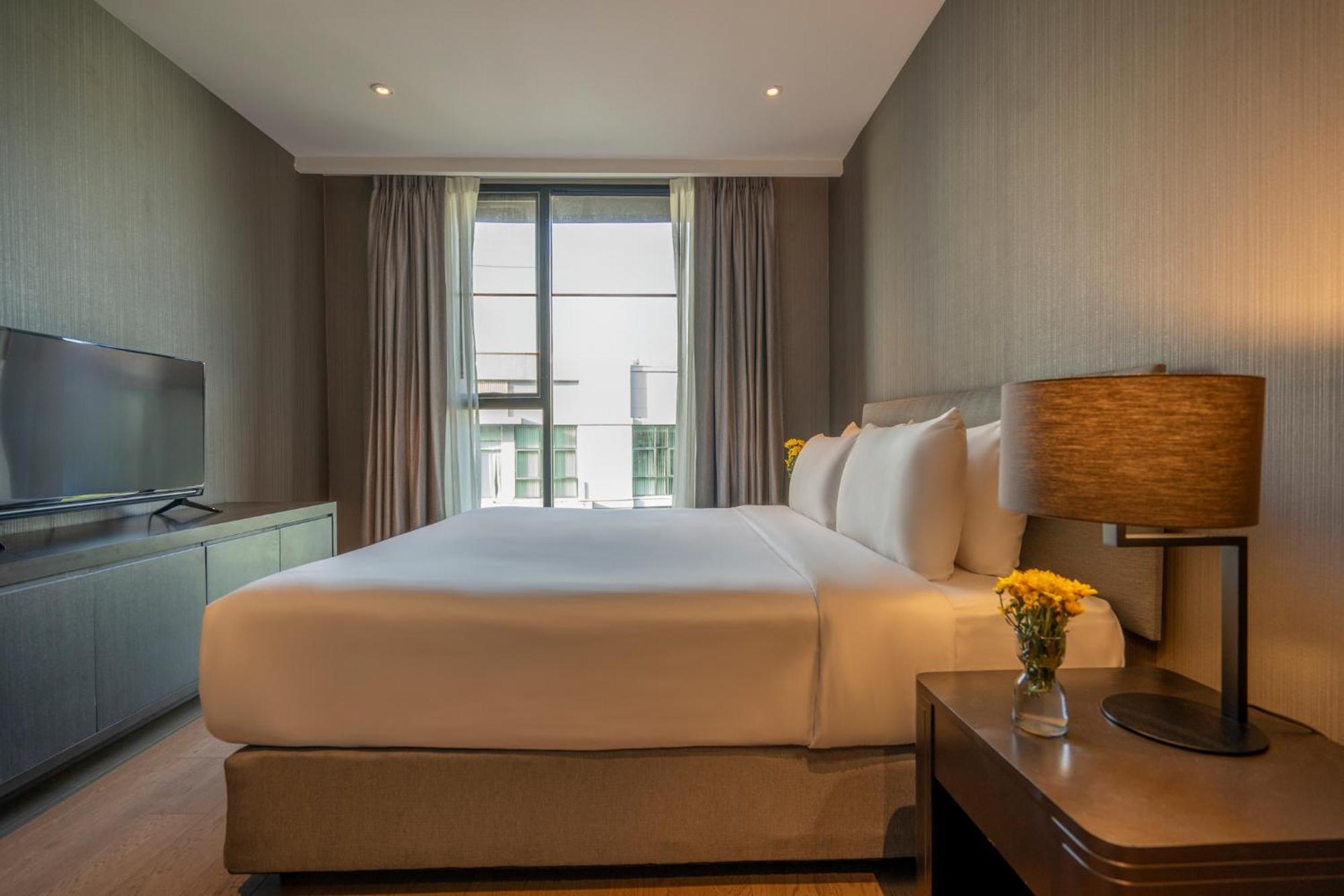 Walton Suites Sukhumvit Bangkok Exteriör bild