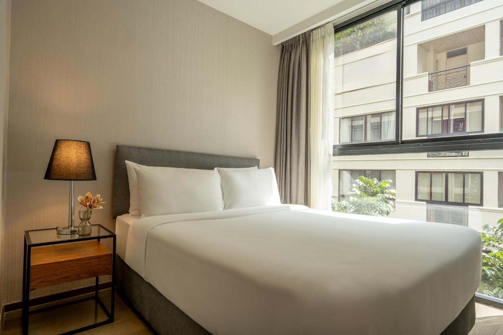Walton Suites Sukhumvit Bangkok Exteriör bild