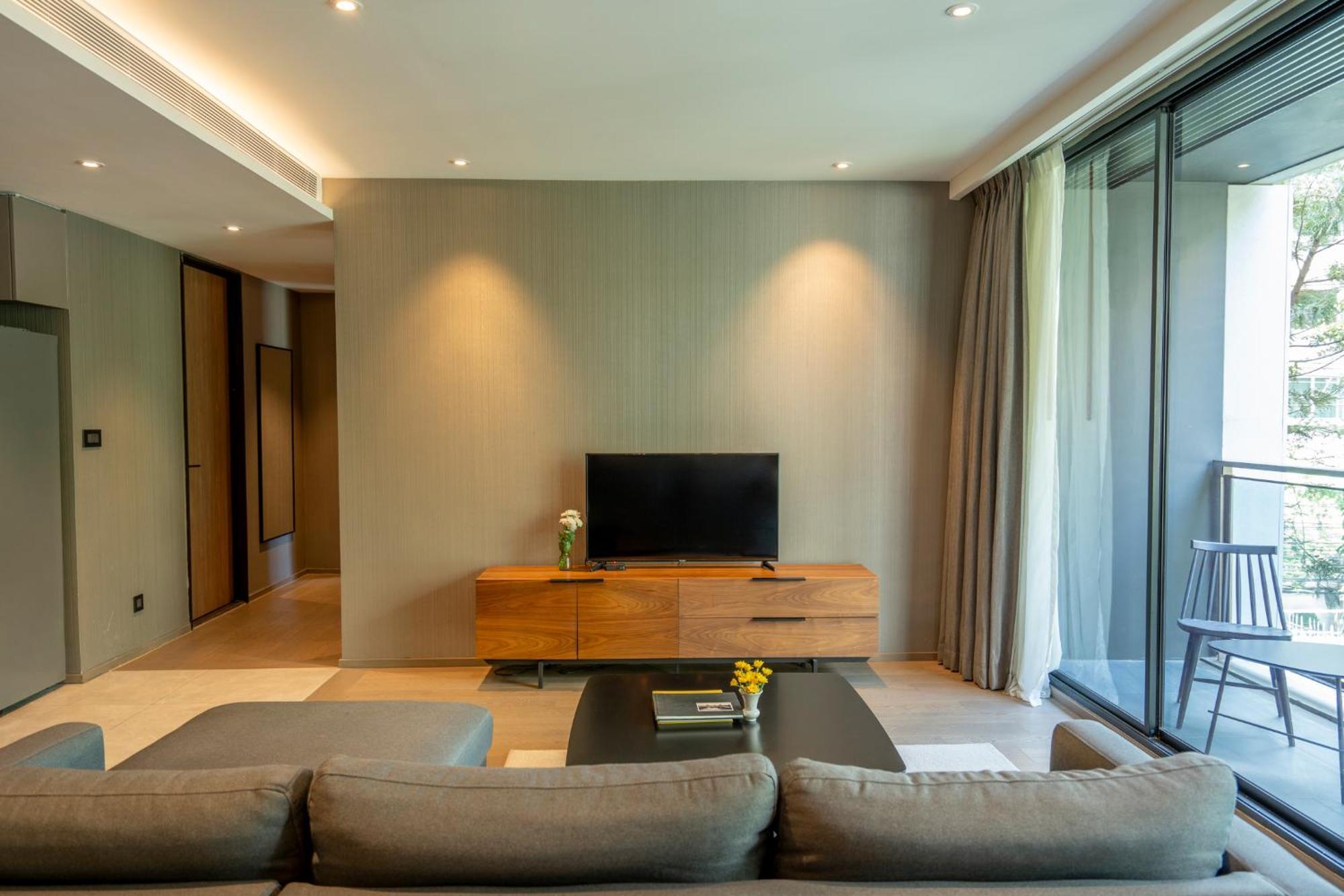 Walton Suites Sukhumvit Bangkok Exteriör bild