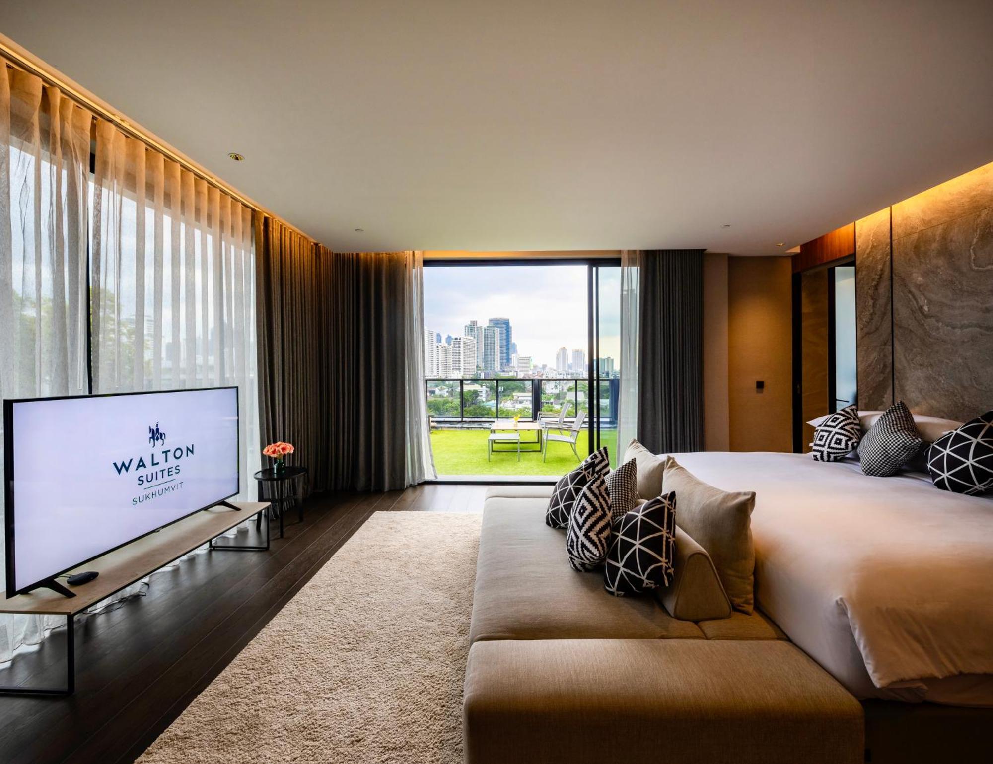 Walton Suites Sukhumvit Bangkok Exteriör bild