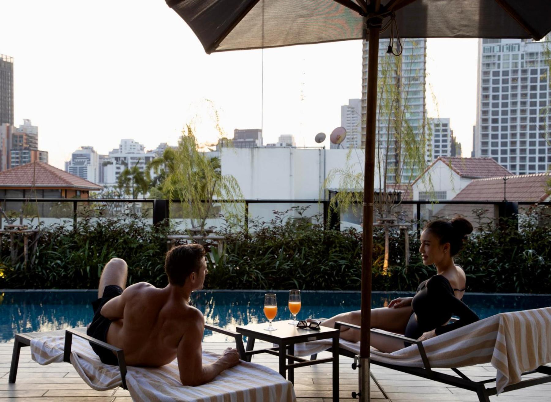 Walton Suites Sukhumvit Bangkok Exteriör bild