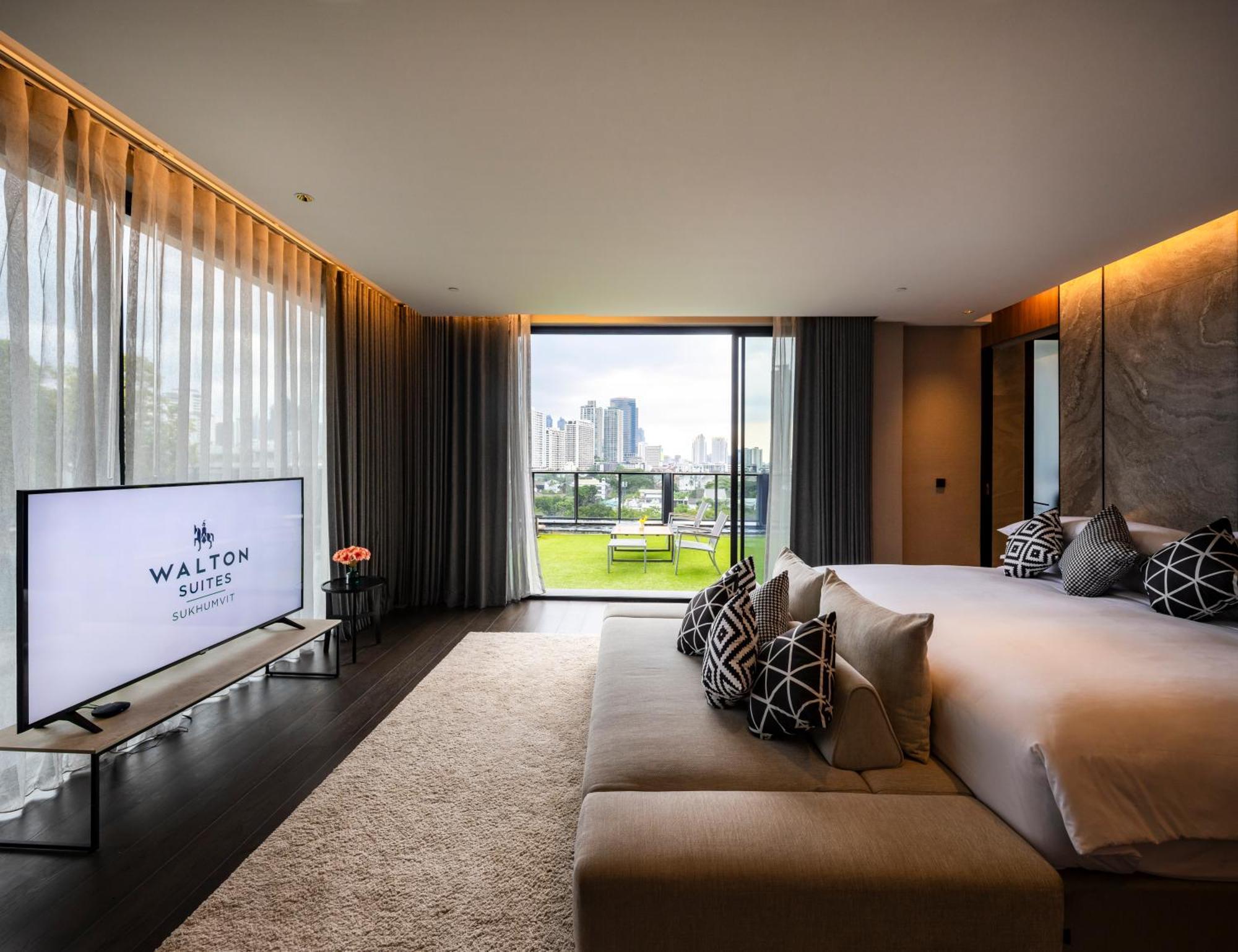 Walton Suites Sukhumvit Bangkok Exteriör bild