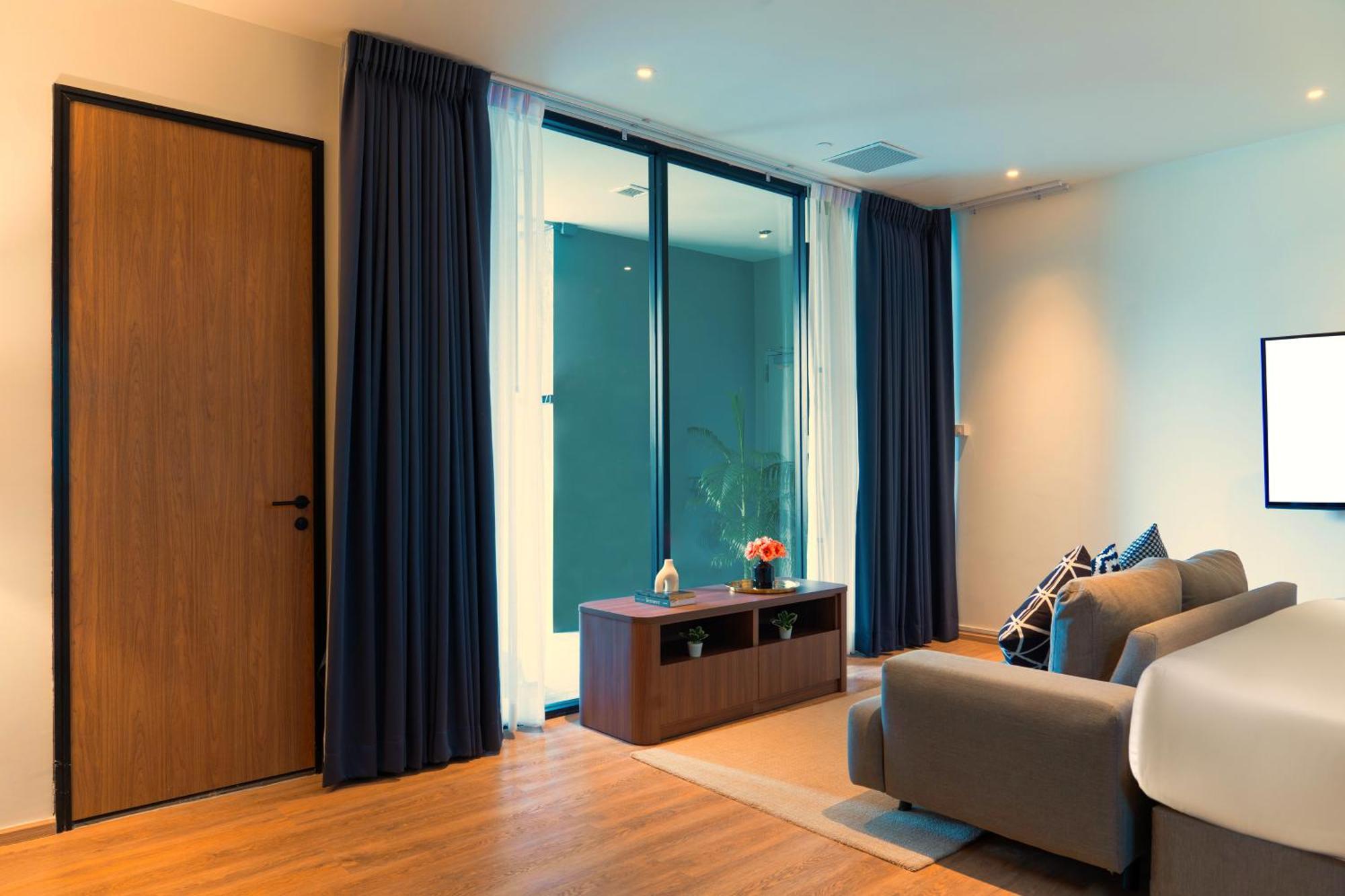 Walton Suites Sukhumvit Bangkok Exteriör bild